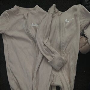 Nike Kids Ribbed Cream Footies